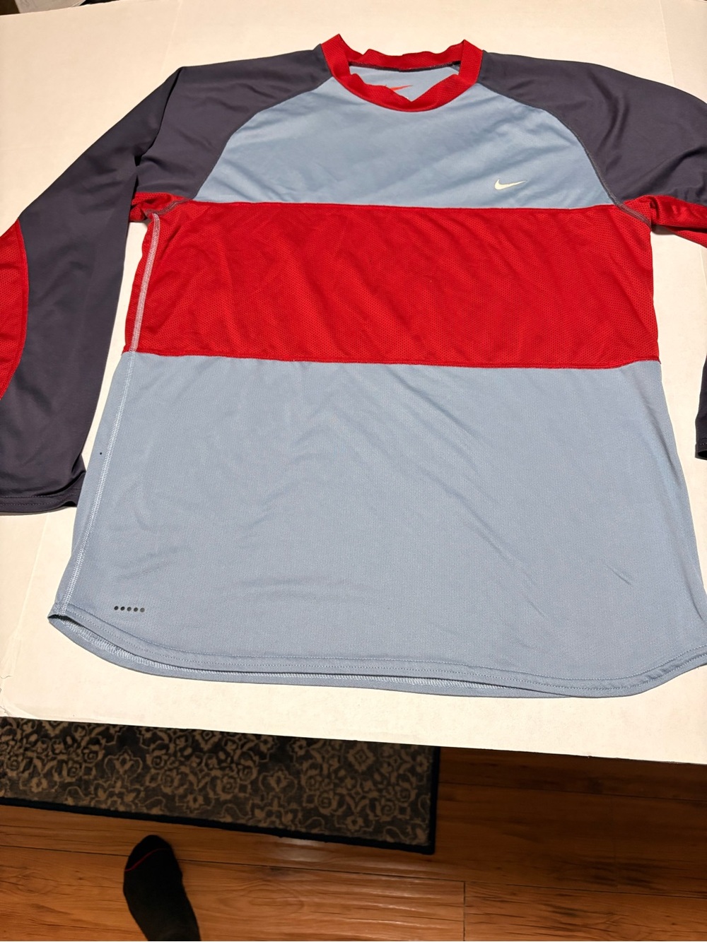 Nike Men’s Long-Sleeve Colorblock Crew Shirt - Light Blue/Red/Gray